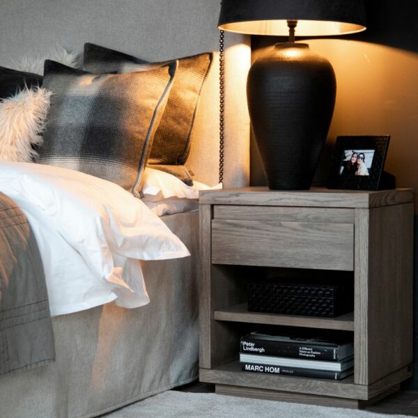 HUNTER Bedside table