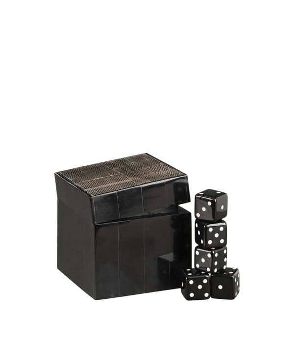 AVORIO box with dices