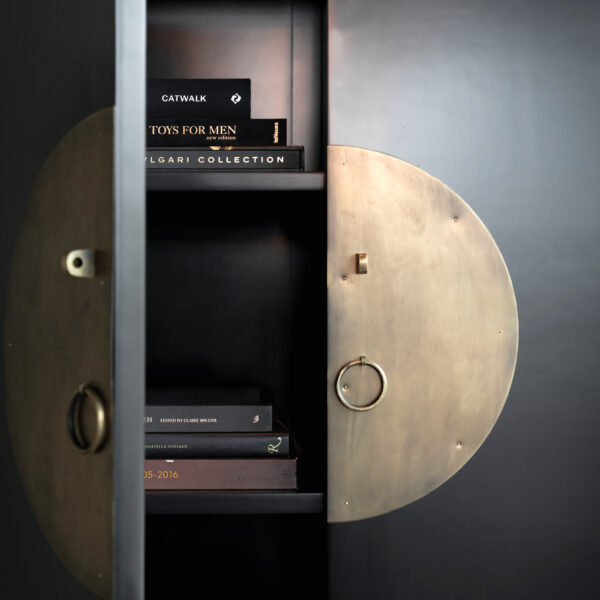 MACAO Chinese cabinet