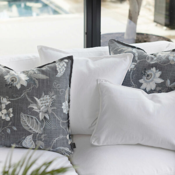 COLONELLA cushion cover