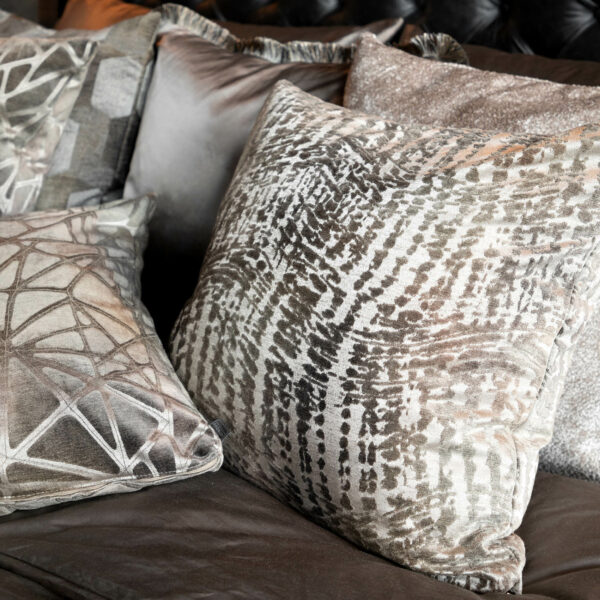 ISOLA LEO cushion cover