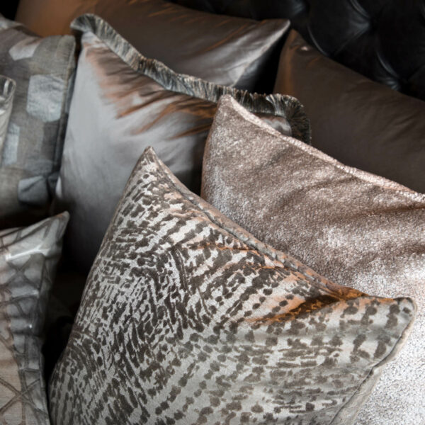 ISOLA LEO cushion cover