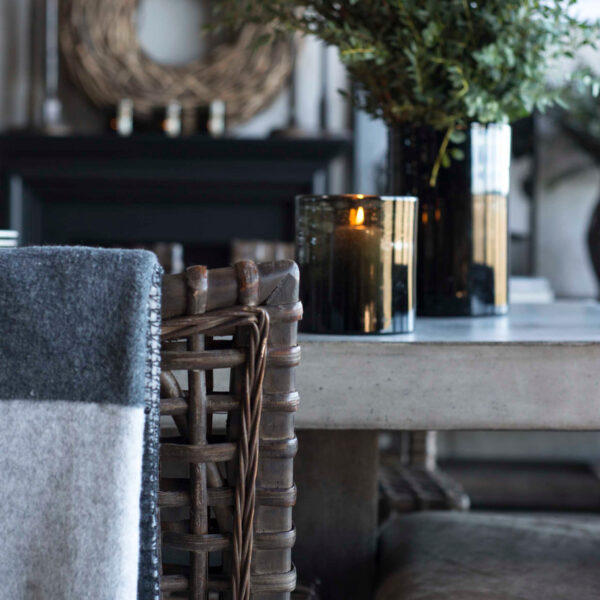 CAMPOS Dining Table