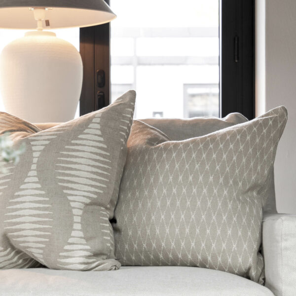 DARIO LINEN cushion cover
