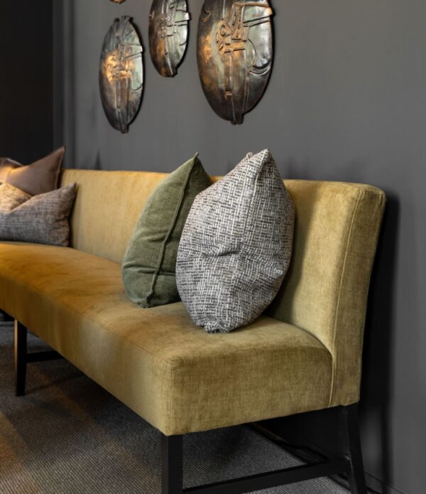 GISELLE dining sofa