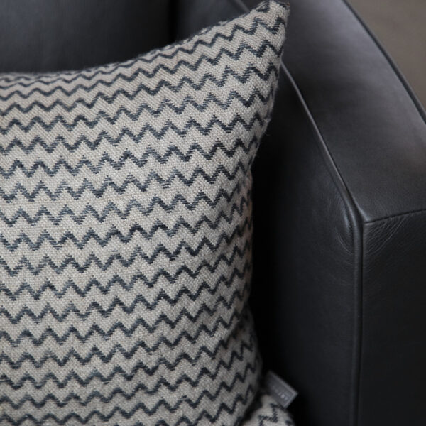 JOAN Leather seat