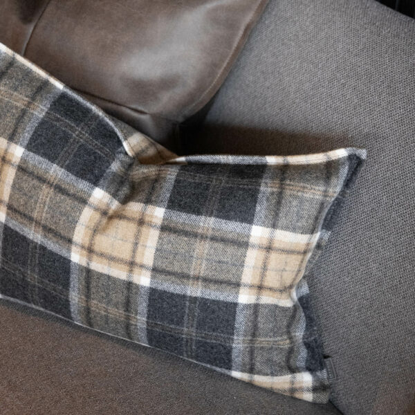ANGUS cushion cover