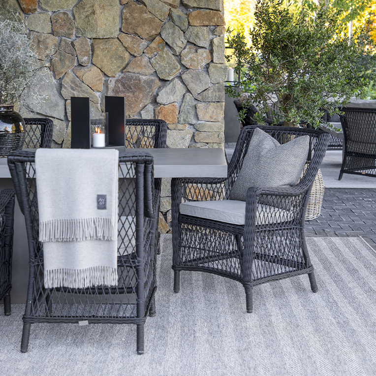 CREATE YOUR OUTDOOR SPACE