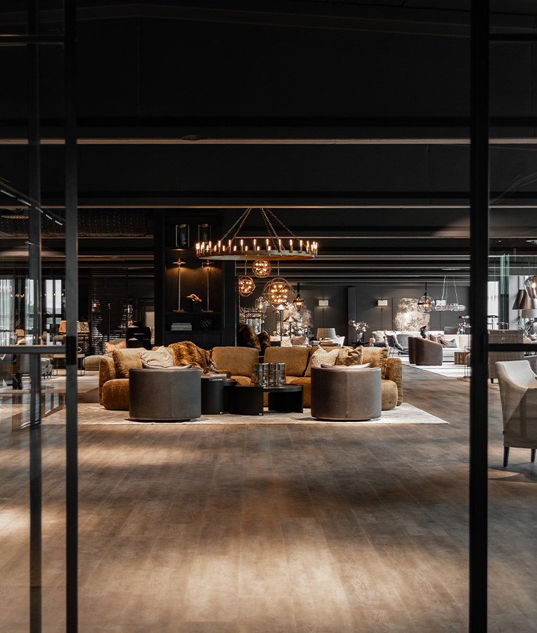 EXPERIENCE OUR COLLETIONS UP CLOSE