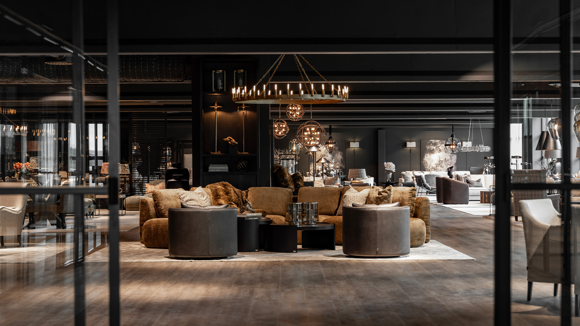 EXPERIENCE OUR COLLETIONS UP CLOSE