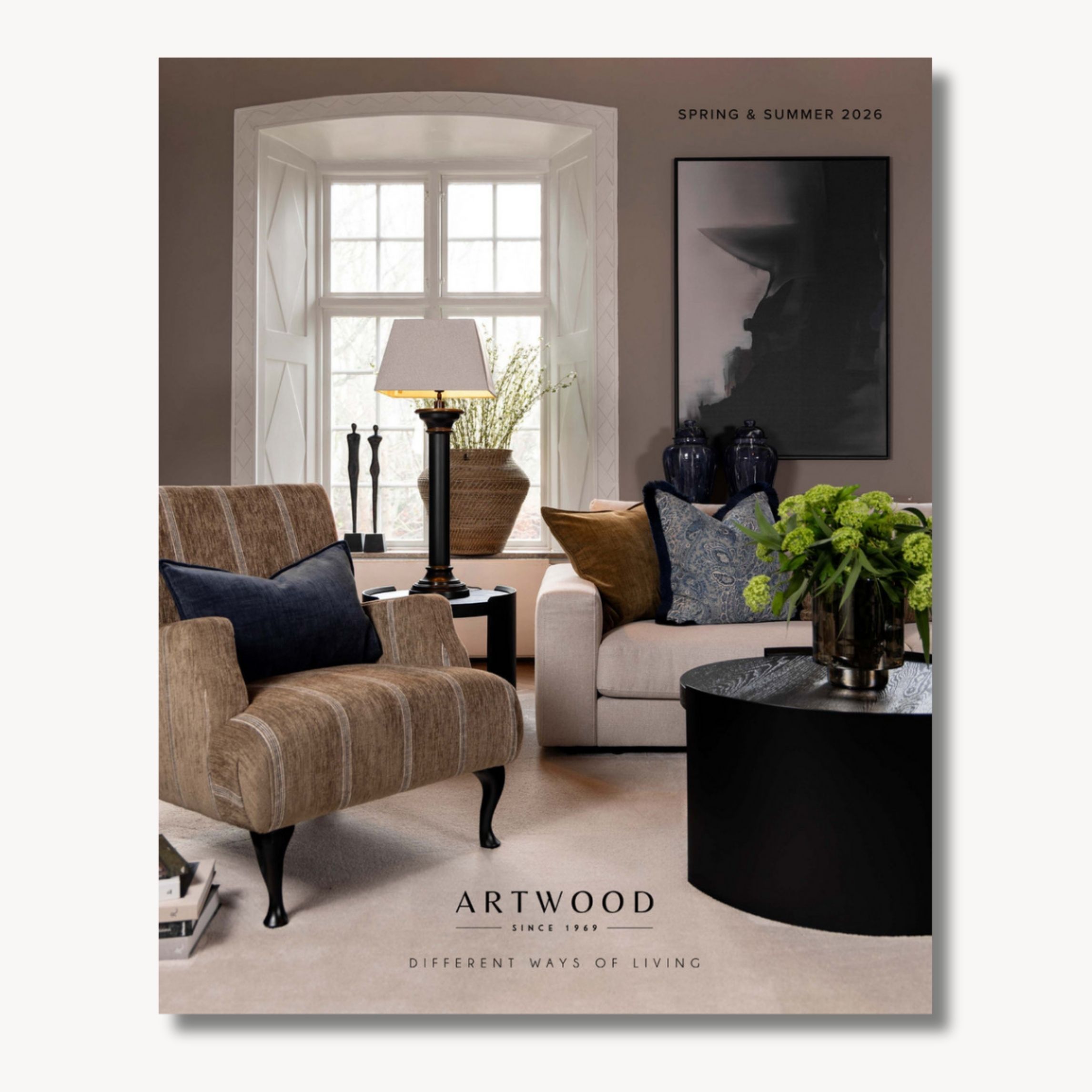 CATALOGUES & MAGAZINES