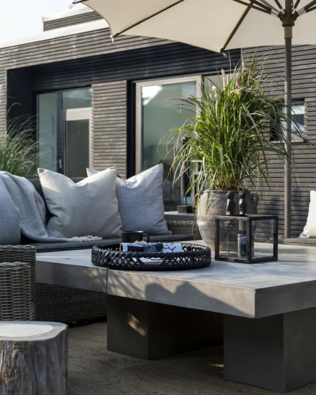 Create a relaxed and inviting outdoor lounge space with our timeless furniture. Designed for both comfort and style, our pieces bring effortless elegance to any patio or garden.
.
.
#artwood1969 #differentwaysofliving #interiordesign #outdoorliving #gardenlounge #patiodecor #scandinaviandesign #outdoorstyle #luxuryoutdoor #relaxedliving #wovenfurniture #artwoodliving #modernterrace #outdoorfurnitureinspiration