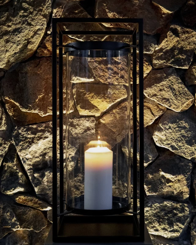 Saturday evening vibes. Let the soft glow of candlelight meet natural textures in a perfectly balanced outdoor setting. Woven chairs, stone walls, and ambient lighting create an inviting atmosphere where summer nights last longer. A timeless patio where design meets comfort — styled for evenings that turn into memories.
.
.
#artwood1969 #differentwaysofliving #outdoorstyling #eveningambience #naturaltextures #stonewalls #cozyoutdoorliving #summernights #candleglow #rattanstyle #patioinspiration #timelessdesign #nordichomes #slowdecor #outdooratmosphere #lightandtexture